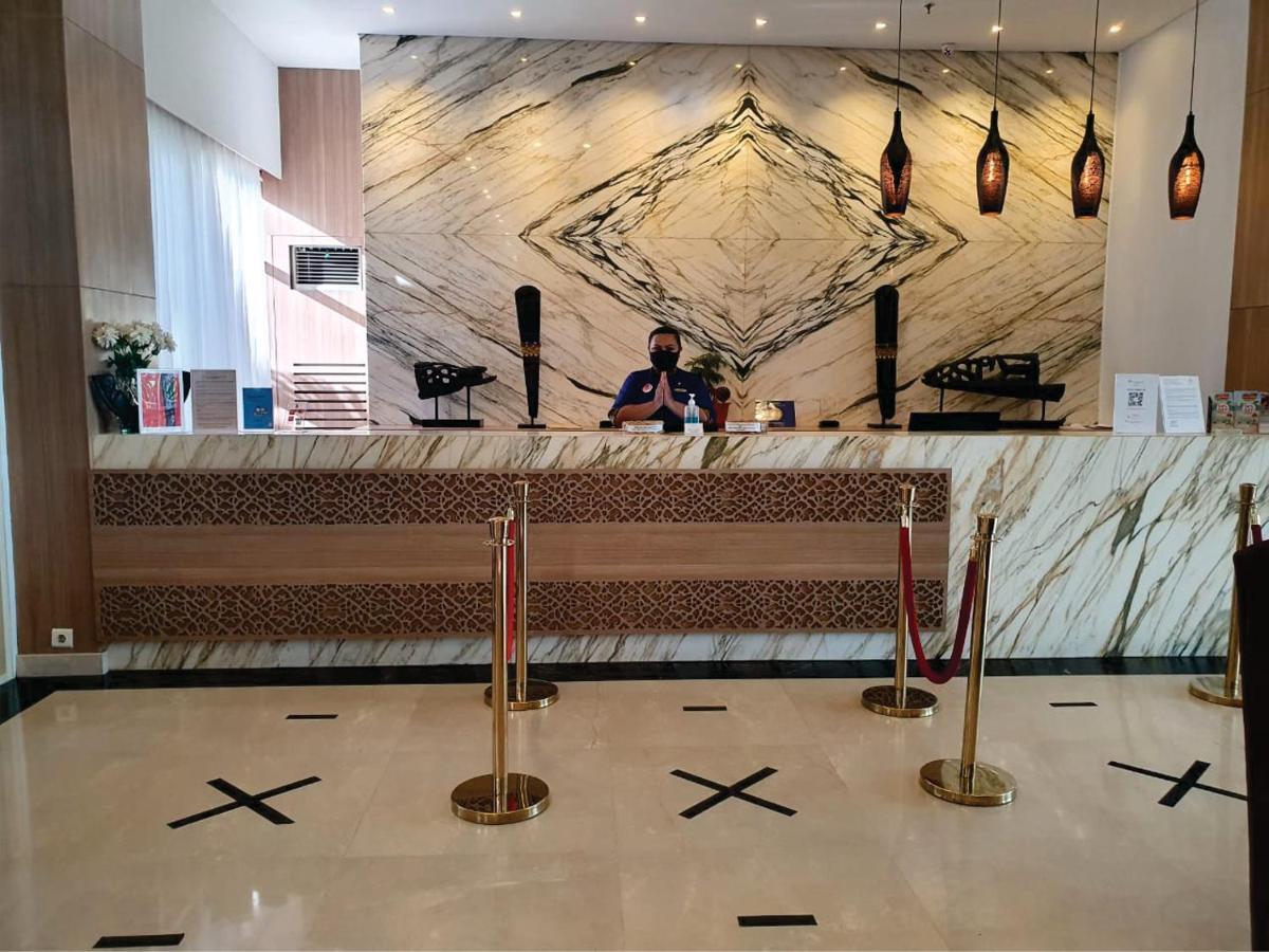 Swiss-Belhotel Papua Jayapura Esterno foto
