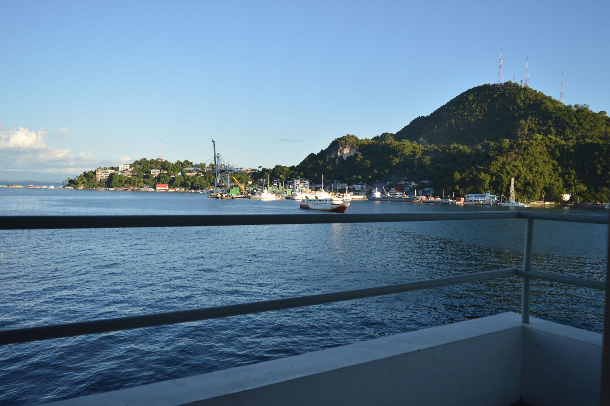 Swiss-Belhotel Papua Jayapura Esterno foto