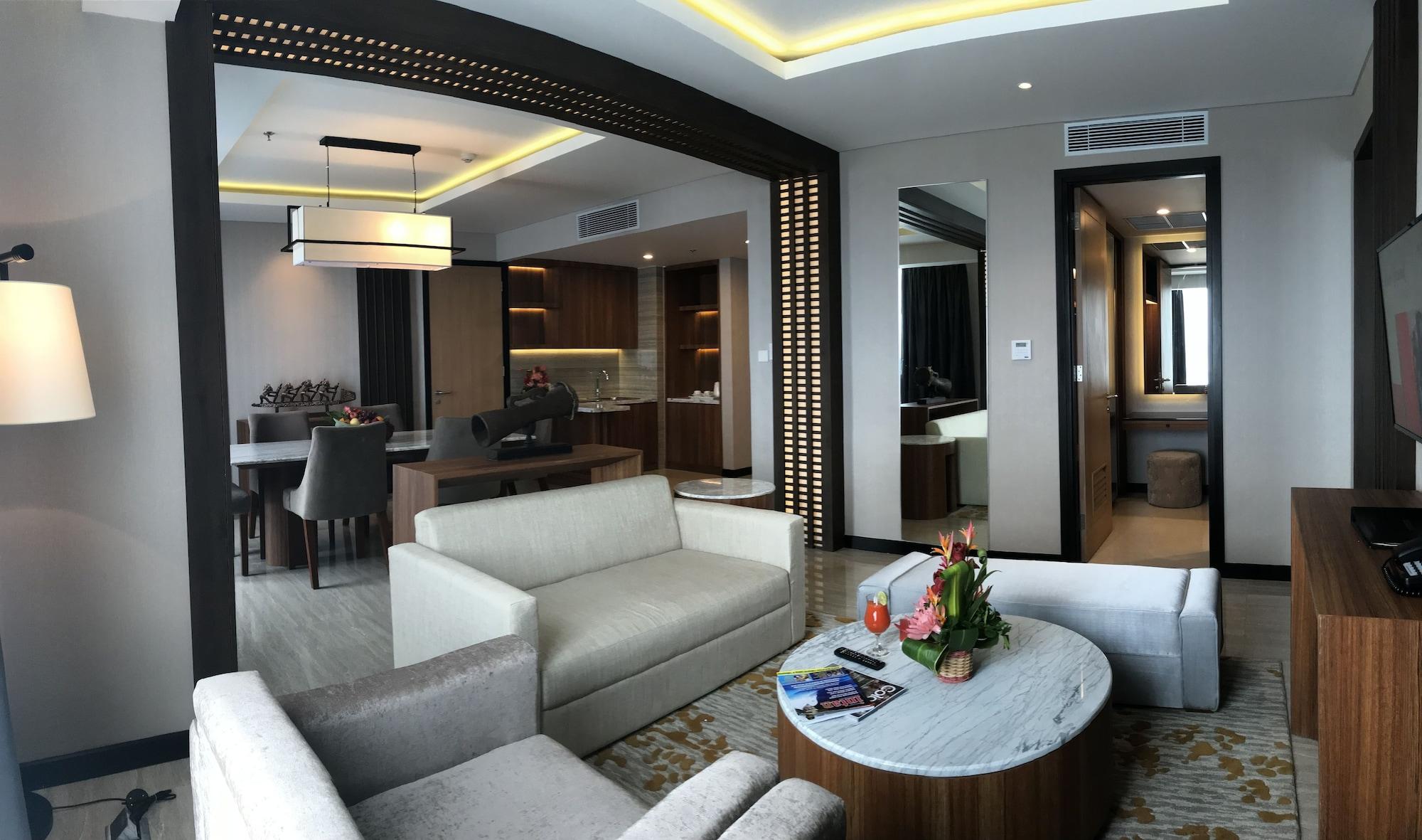 Swiss-Belhotel Papua Jayapura Esterno foto