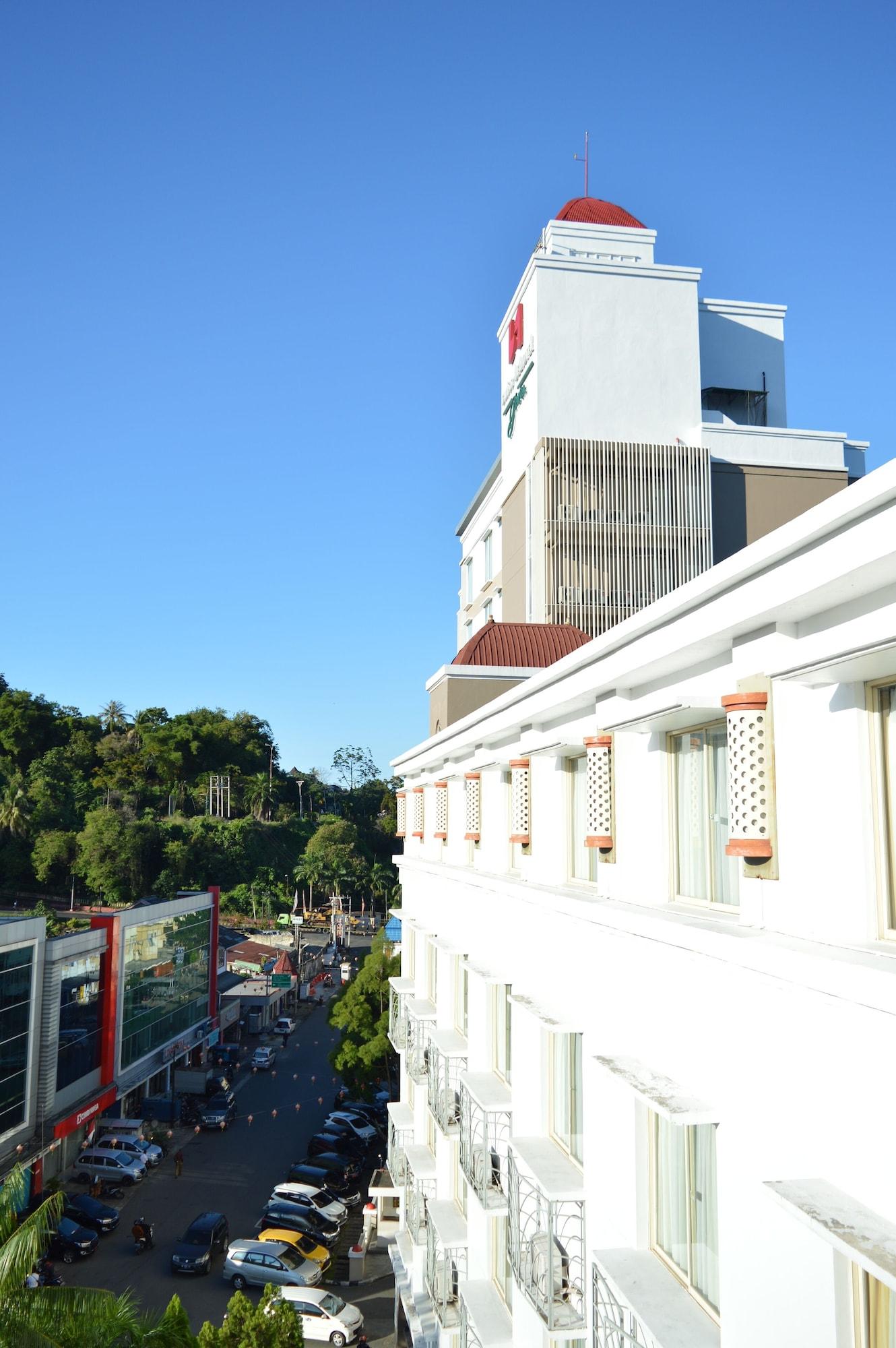 Swiss-Belhotel Papua Jayapura Esterno foto