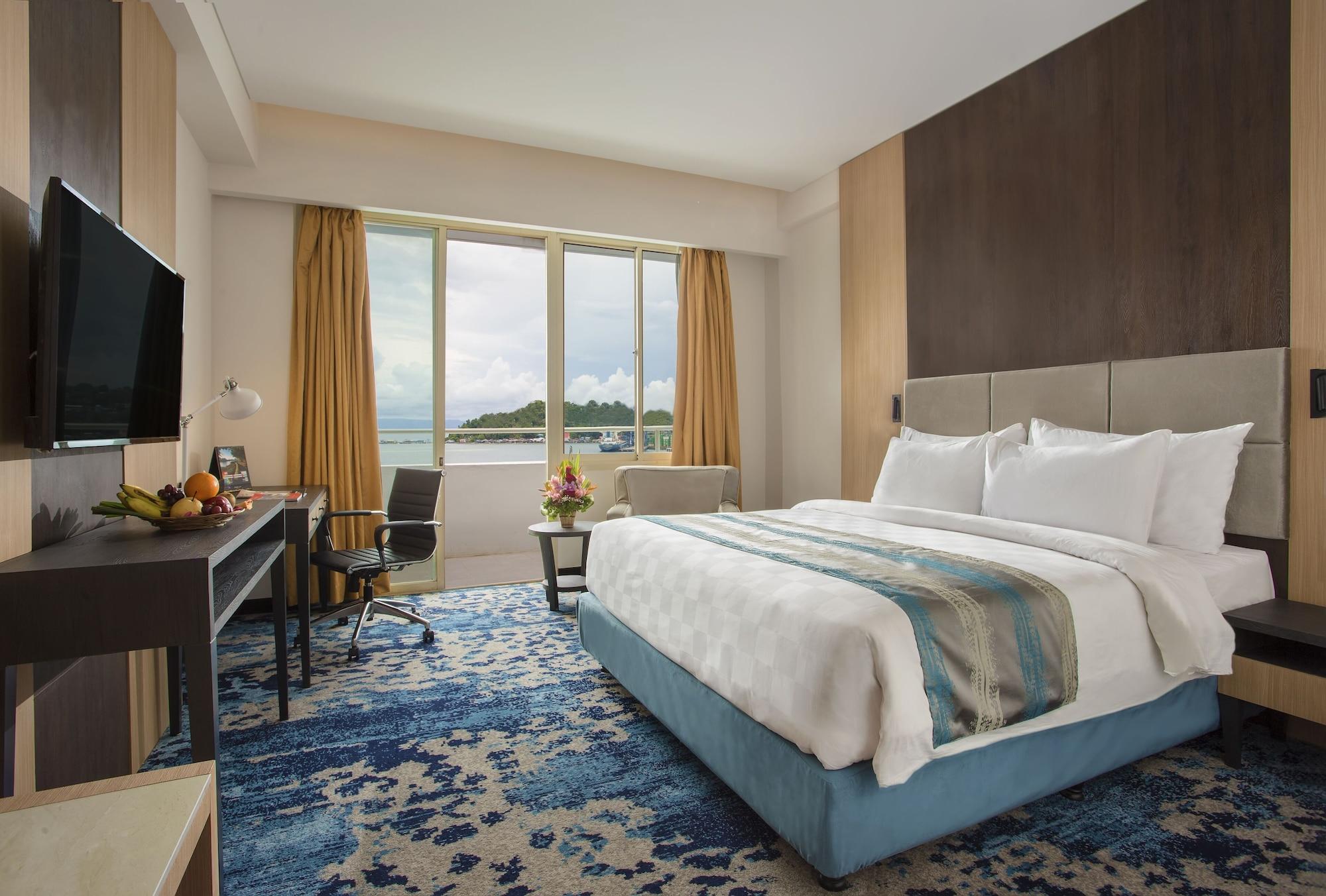 Swiss-Belhotel Papua Jayapura Esterno foto