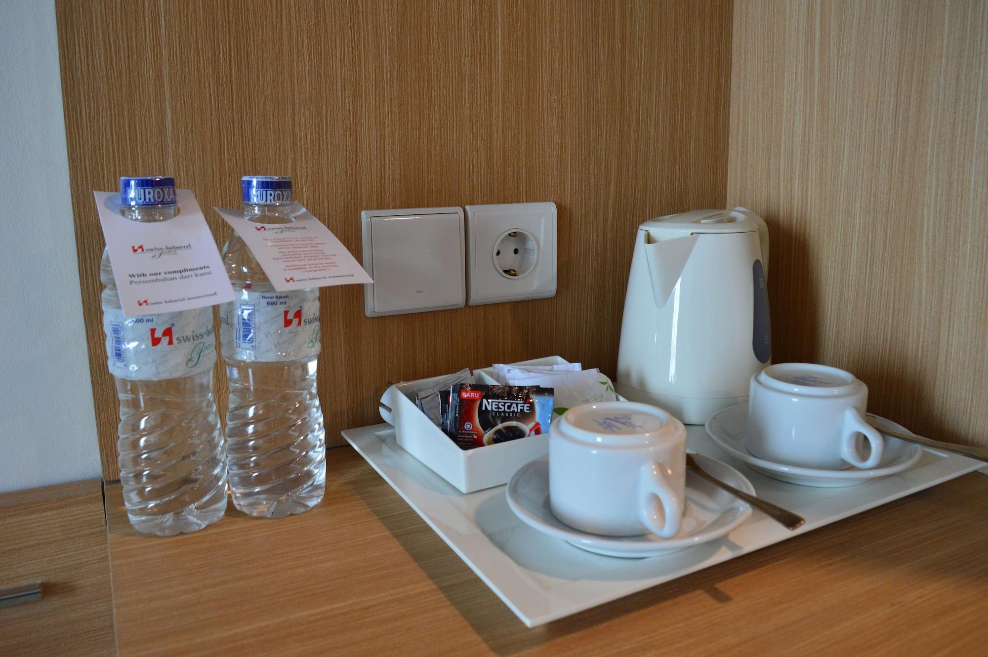 Swiss-Belhotel Papua Jayapura Esterno foto
