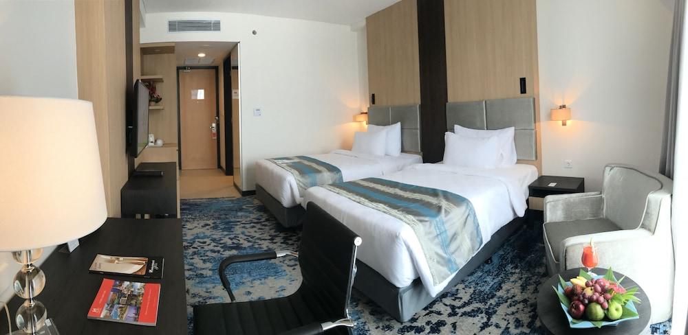 Swiss-Belhotel Papua Jayapura Esterno foto