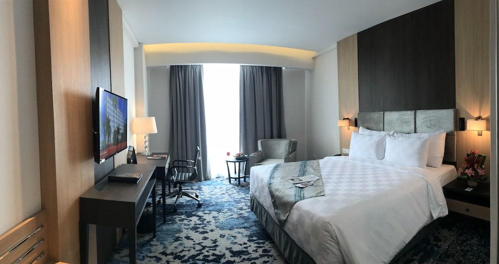 Swiss-Belhotel Papua Jayapura Esterno foto