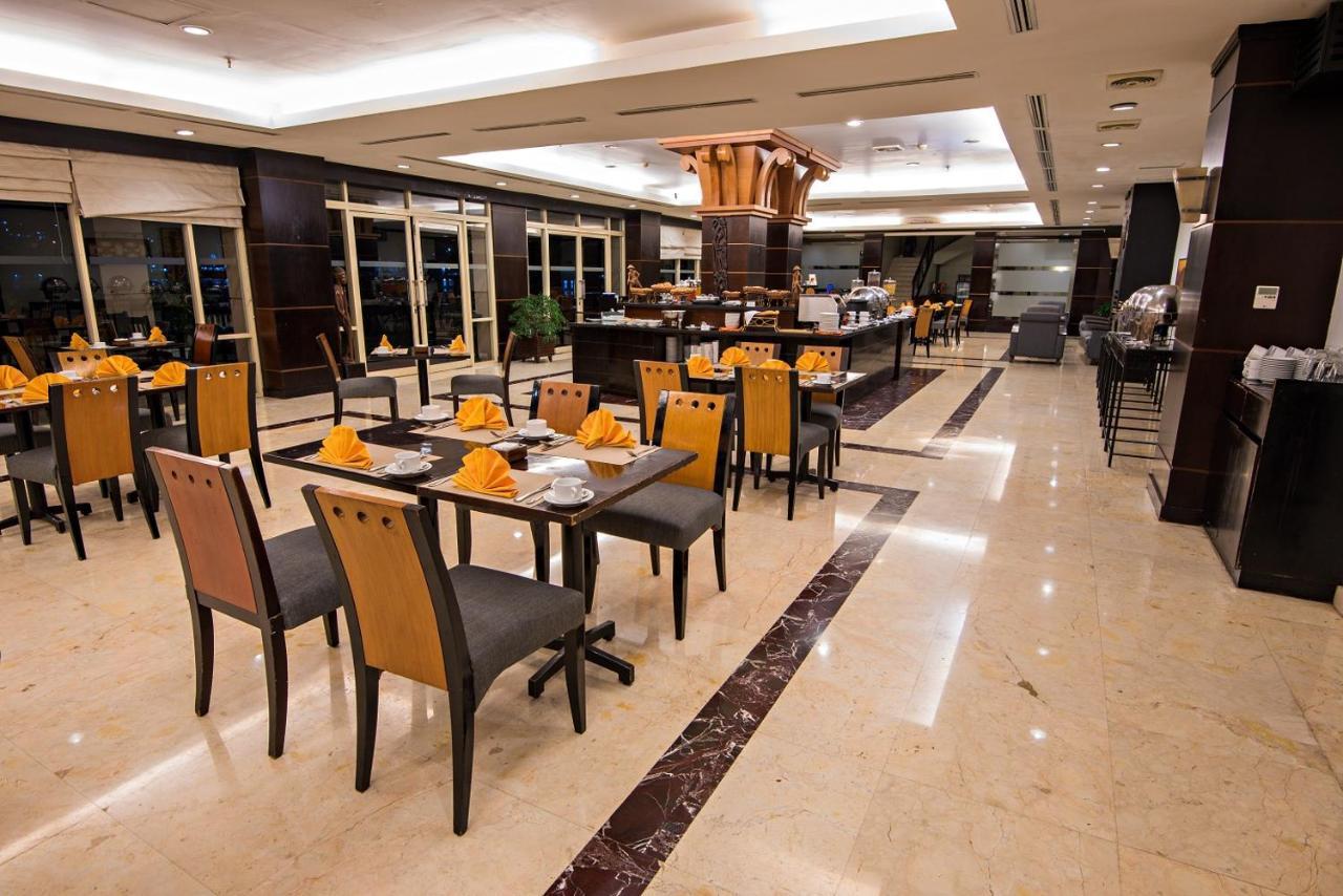 Swiss-Belhotel Papua Jayapura Esterno foto